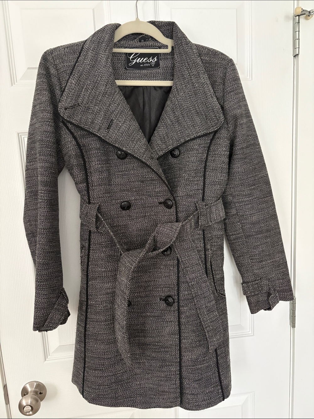 Guess Women's Tweed Textured Double-Breasted Belted Trench Coat Black White
